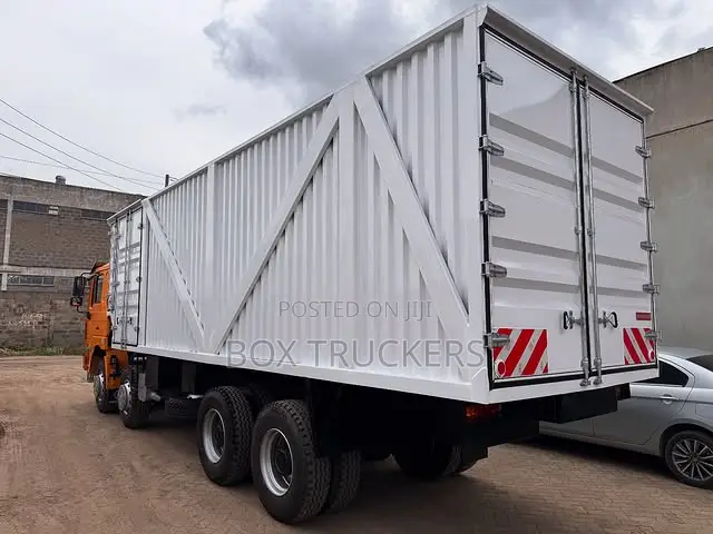 Heavy Duty Truck