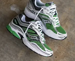 Saucony Progrid Onim 9 Trainers