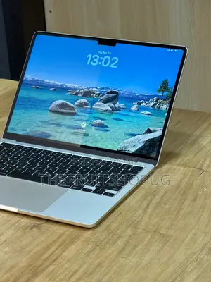 Laptop Apple MacBook Air 2022 M2 8GB Apple M2 SSD 256GB