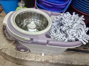 Ultra Clean Rolling Mop Bucket