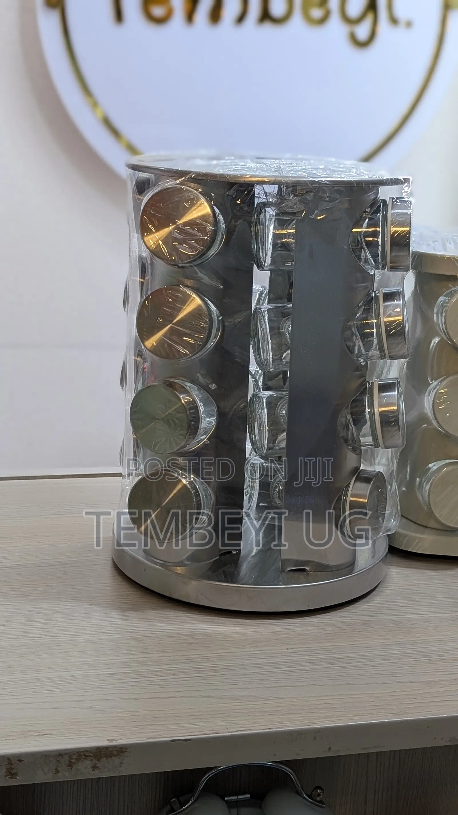 16 Jar Rotating Spice Rack