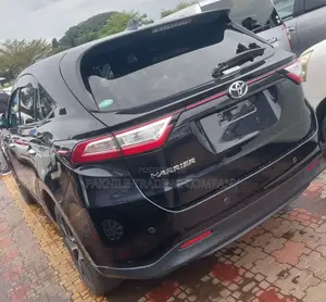 Toyota Harrier 2017 Black
