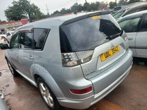 Mitsubishi Outlander 2010 Silver