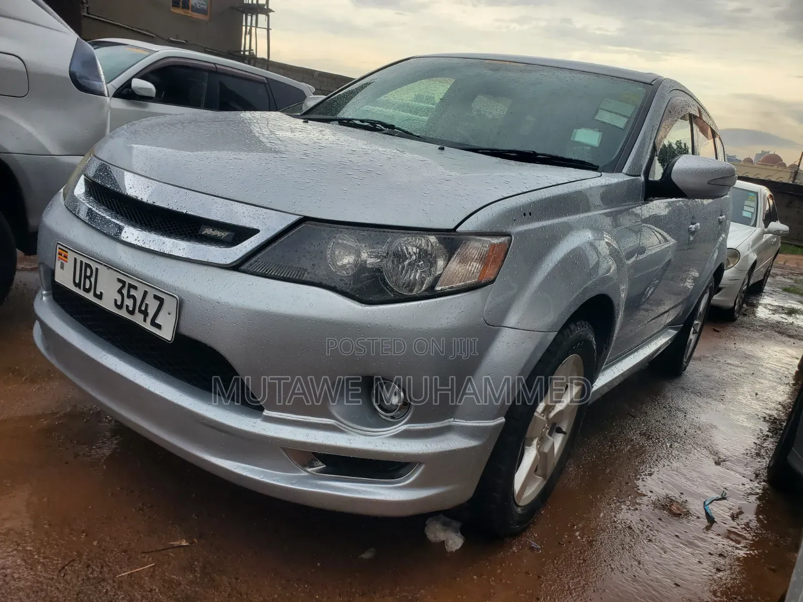Mitsubishi Outlander 2010 Silver