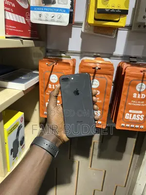 Apple iPhone 8 Plus 64 GB Black