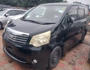 Toyota Noah 2012 Black