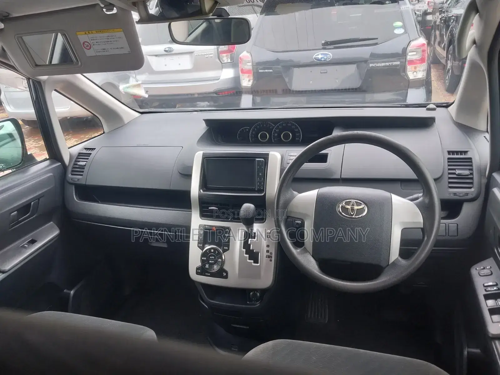 Toyota Noah 2012 Black