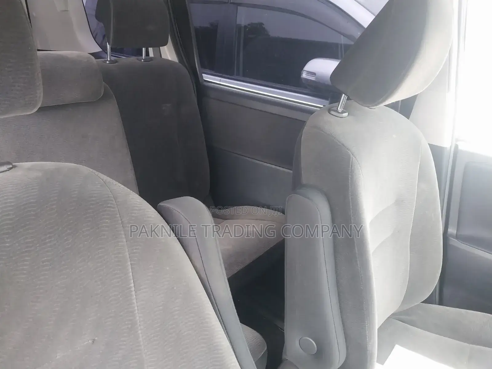 Toyota Noah 2012 Black