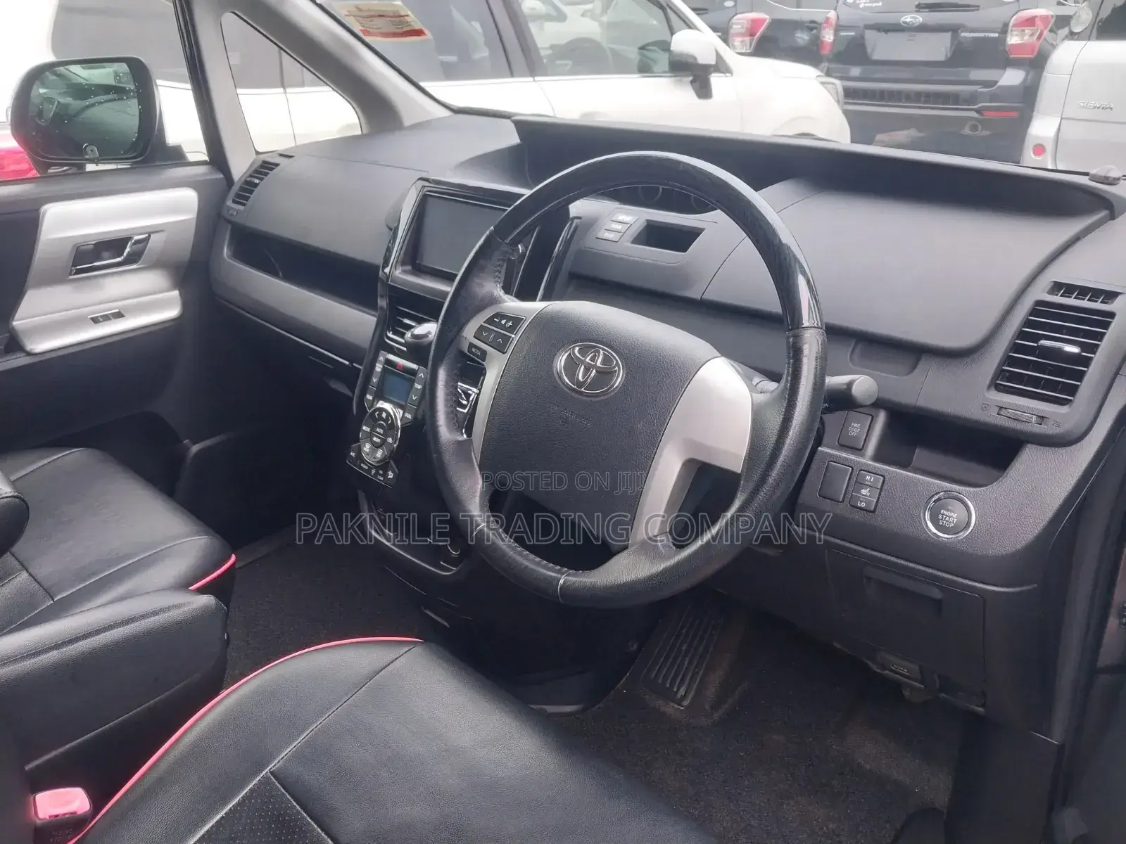 Toyota Noah 2012 Gray
