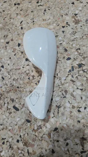 Toyota Verifier 2010 - 2012 Fender Mirror