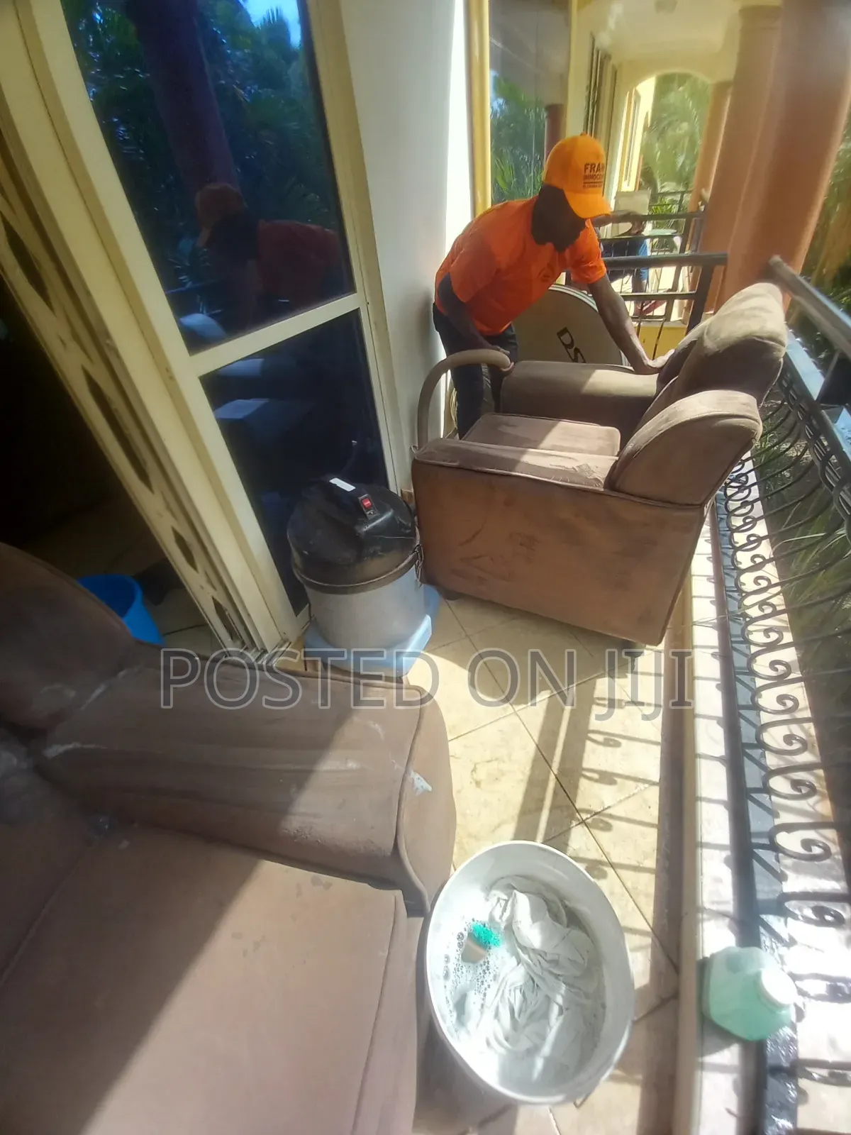 Sofa Set Cleaning Services