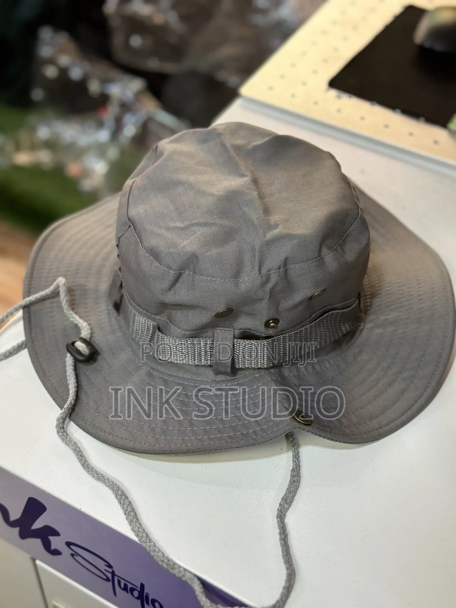 Safari Caps