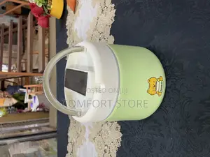 Classic Portable Lunch Box With 2 Containers