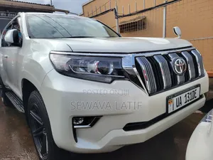 Toyota Land Cruiser Prado 2.8 2018 White