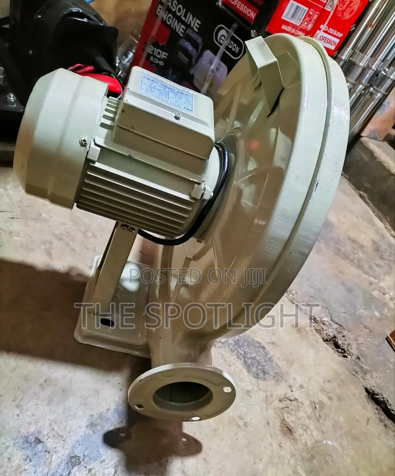 Metallic Blower