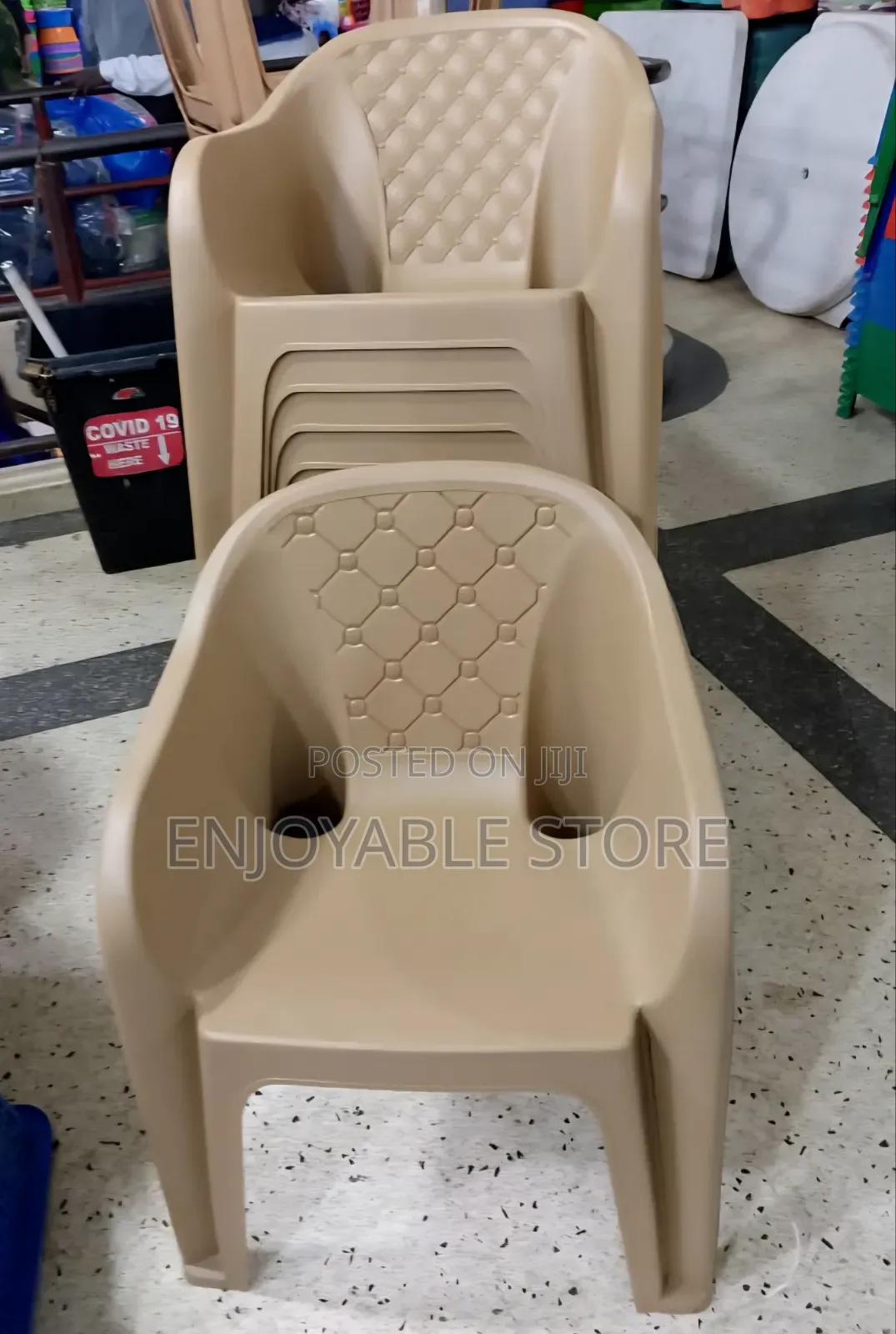 Absorbed Solid Plastic Chairs Plastic Chairs