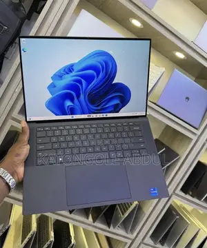 New Laptop Dell Precision 5570 16GB Intel Core i7 SSD 512GB
