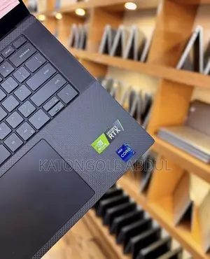 New Laptop Dell Precision 5570 16GB Intel Core i7 SSD 512GB