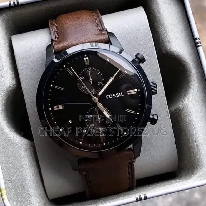 Fossil Men's Townsman Chronograph Watch Featuring Brown Leather Strap