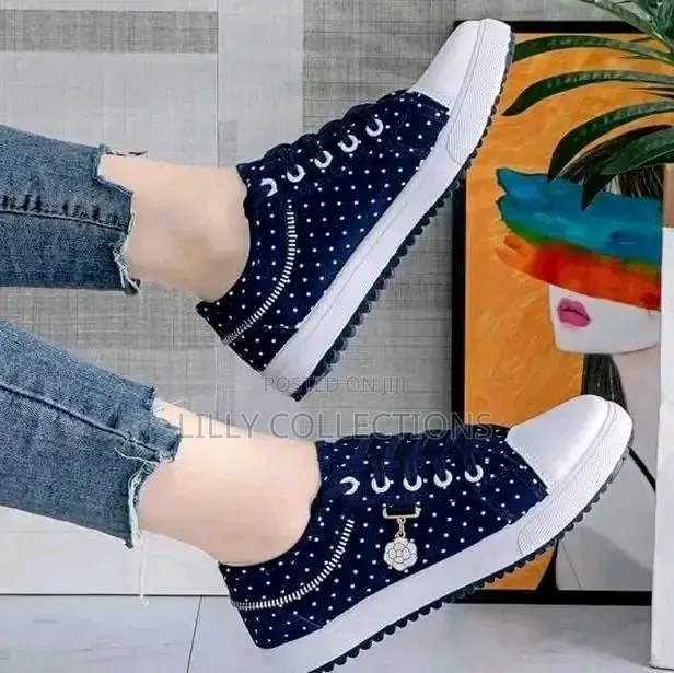 Ladies Dotted Sneakers