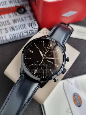  Fossil Men's Chronograph Watch With a Black Dial and Leather Strap