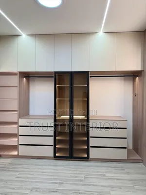 Closet Engineers 8043