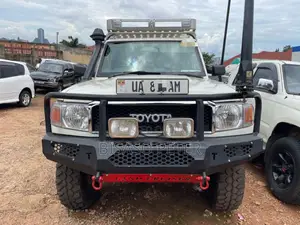 Toyota Land Cruiser Prado 2014 White