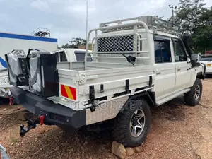 Toyota Land Cruiser Prado 2014 White