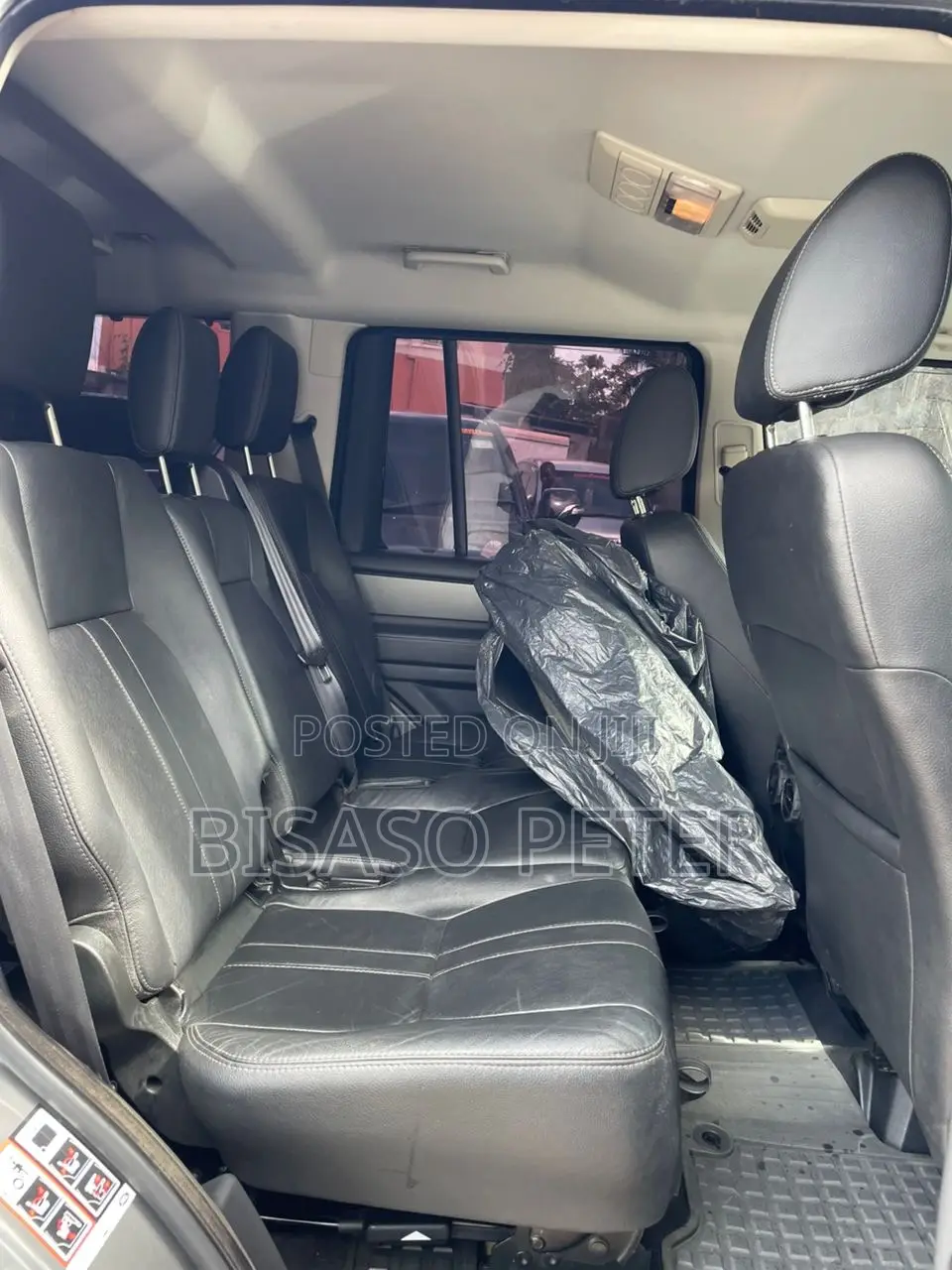 Land Rover Discovery 2012 Silver