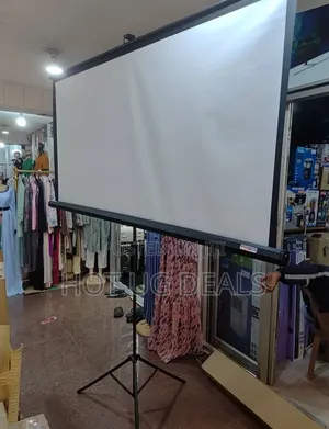 2.4m by 2.4m Projector Screen – 240x240 Cm