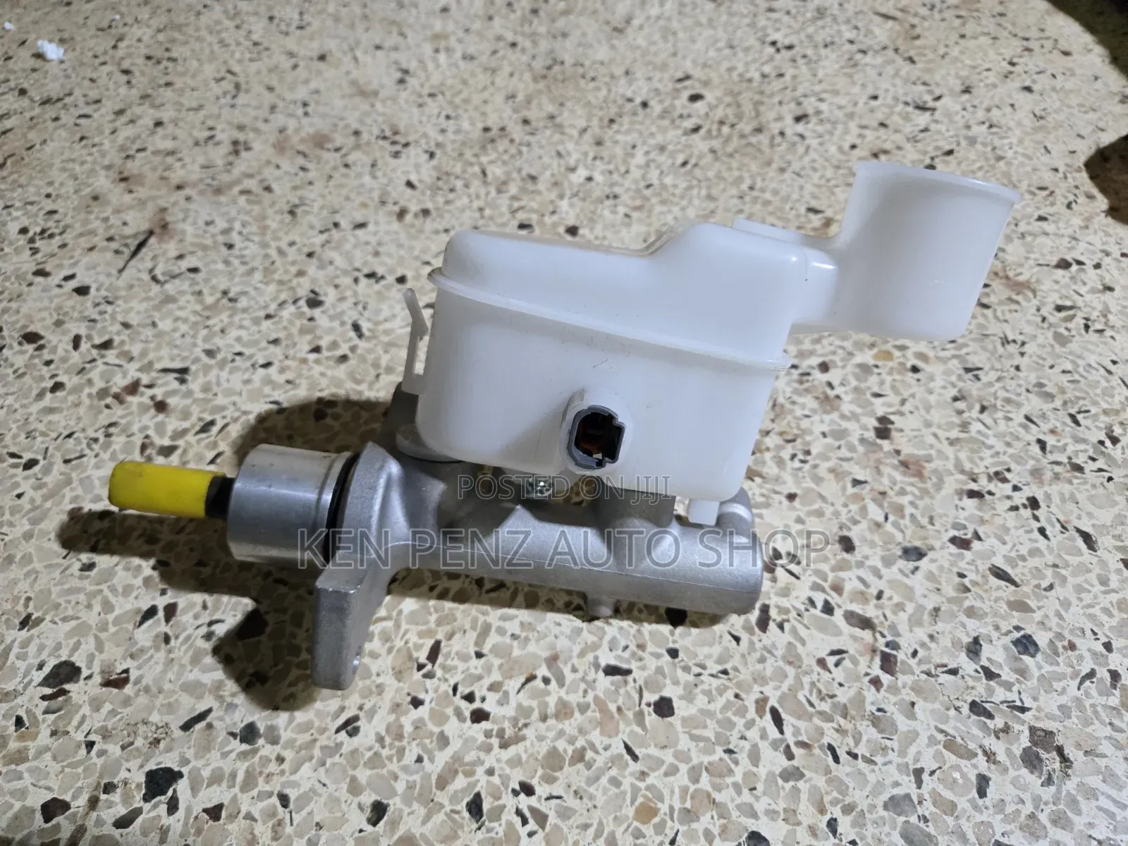 Hilux Vigo Brake Master Cylinder