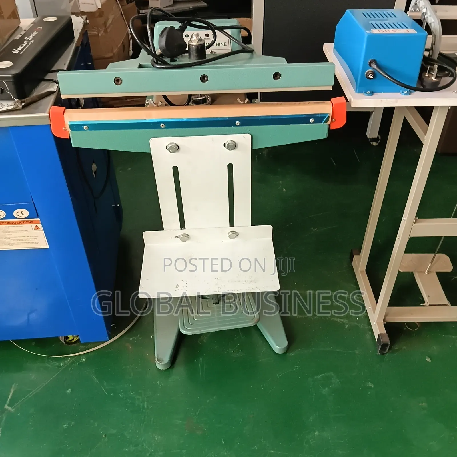 Pedal Sealing Machine