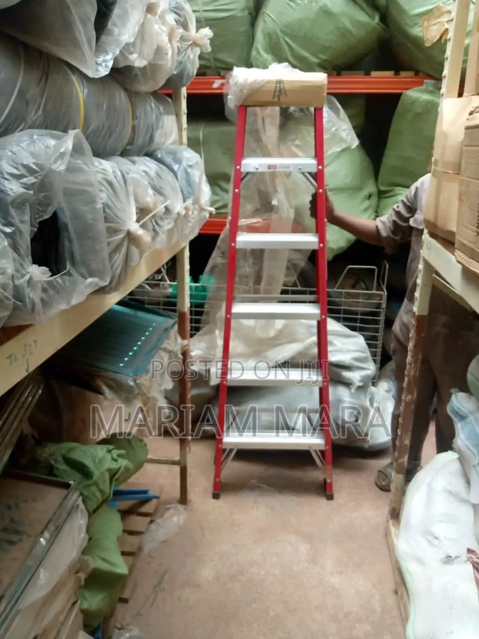 Fibre Glass Heavy Duty Ladder 7 Steps