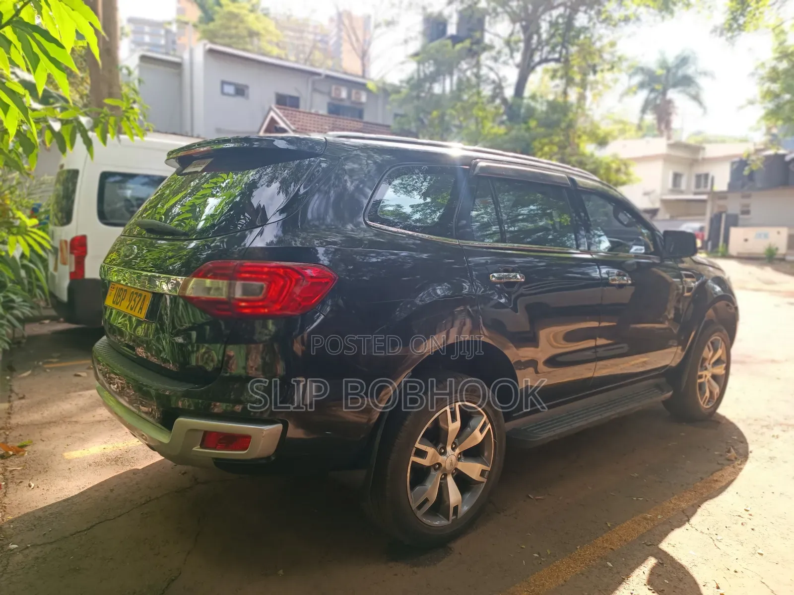 Ford Everest 2016 Blue