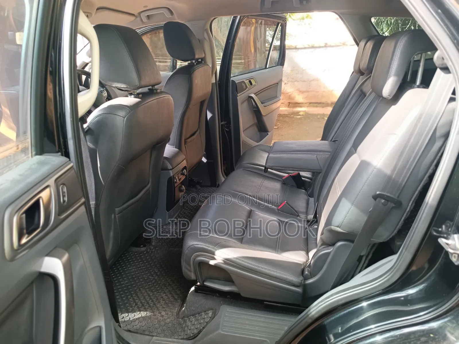 Ford Everest 2016 Blue