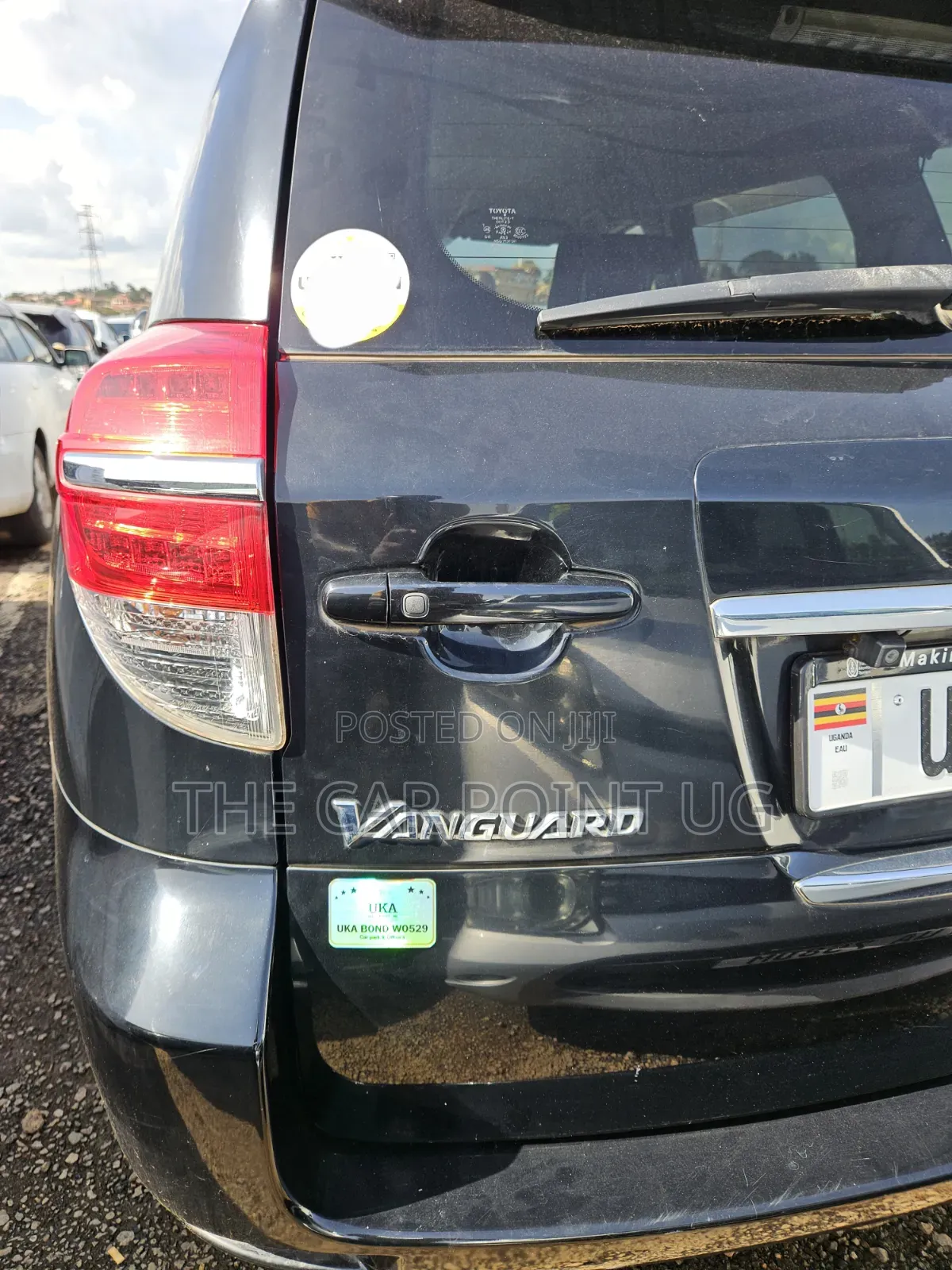 Toyota Vanguard 2011 Black