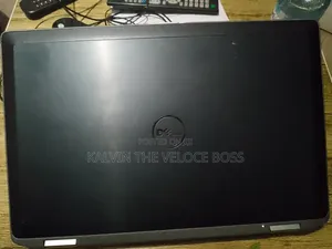 Laptop Dell Latitude 7400 12GB Intel Core i5 SSD 500GB
