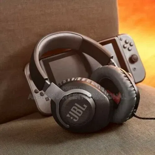 JBL Quantum 100 Wired Skype Gaming Headphone