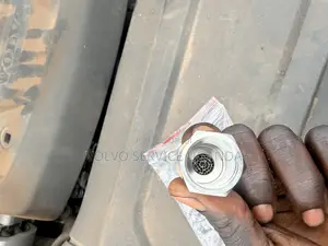 A Simoni Racing Lambda Probe Emulator (Oxygen Sensor Spacer) for Volvo