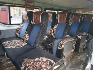 Toyota HiAce 2013 Beige