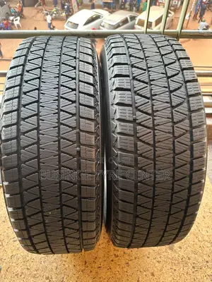 225/65r17 Bridgestone Japan Tyres Good Condition