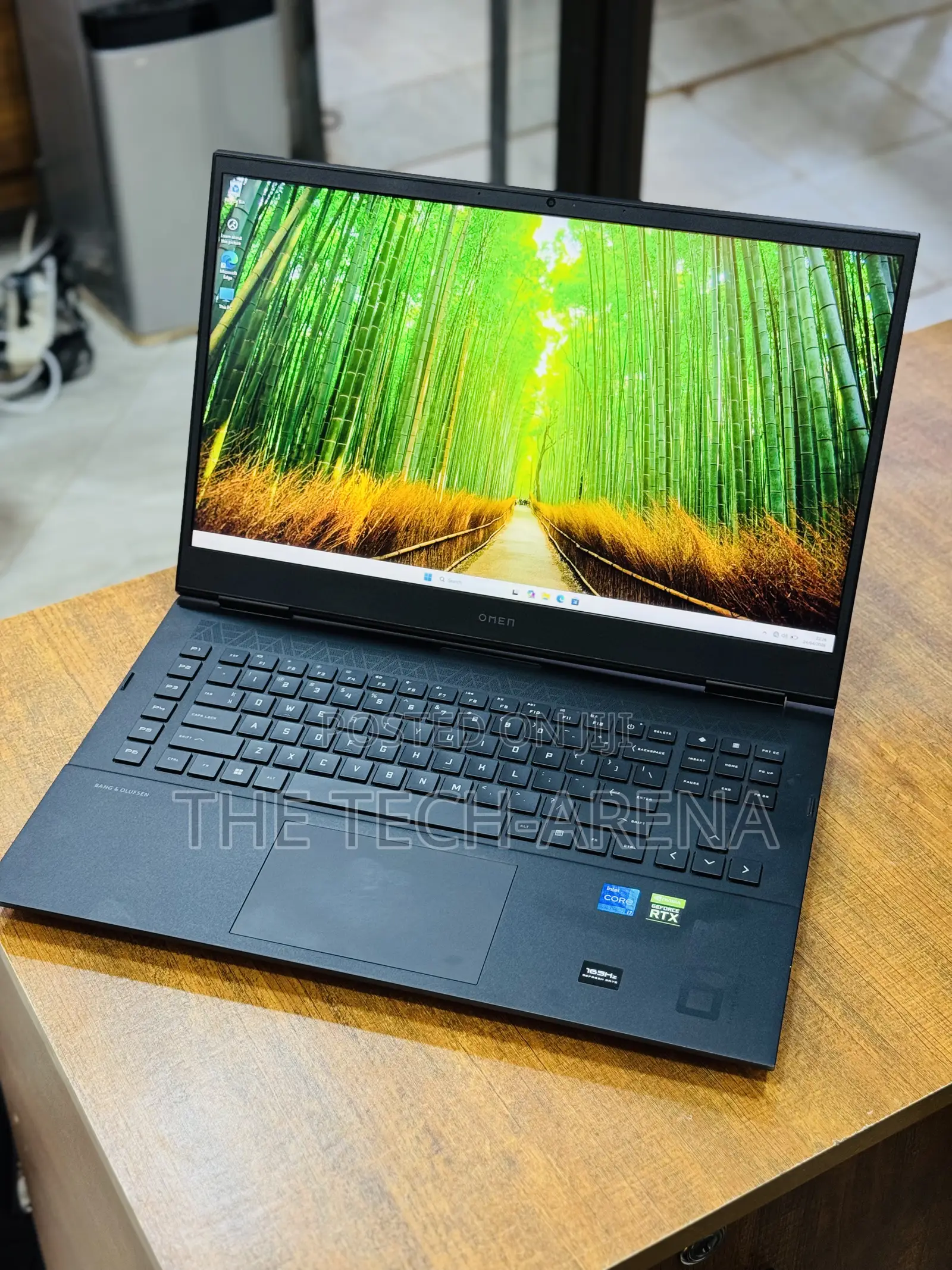 New Laptop HP Omen 17 16GB Intel Core i7 SSD 1T