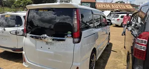 Toyota Noah 2016 White