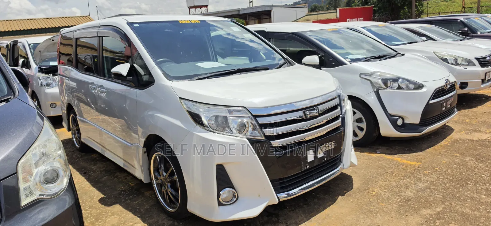 Toyota Noah 2016 White