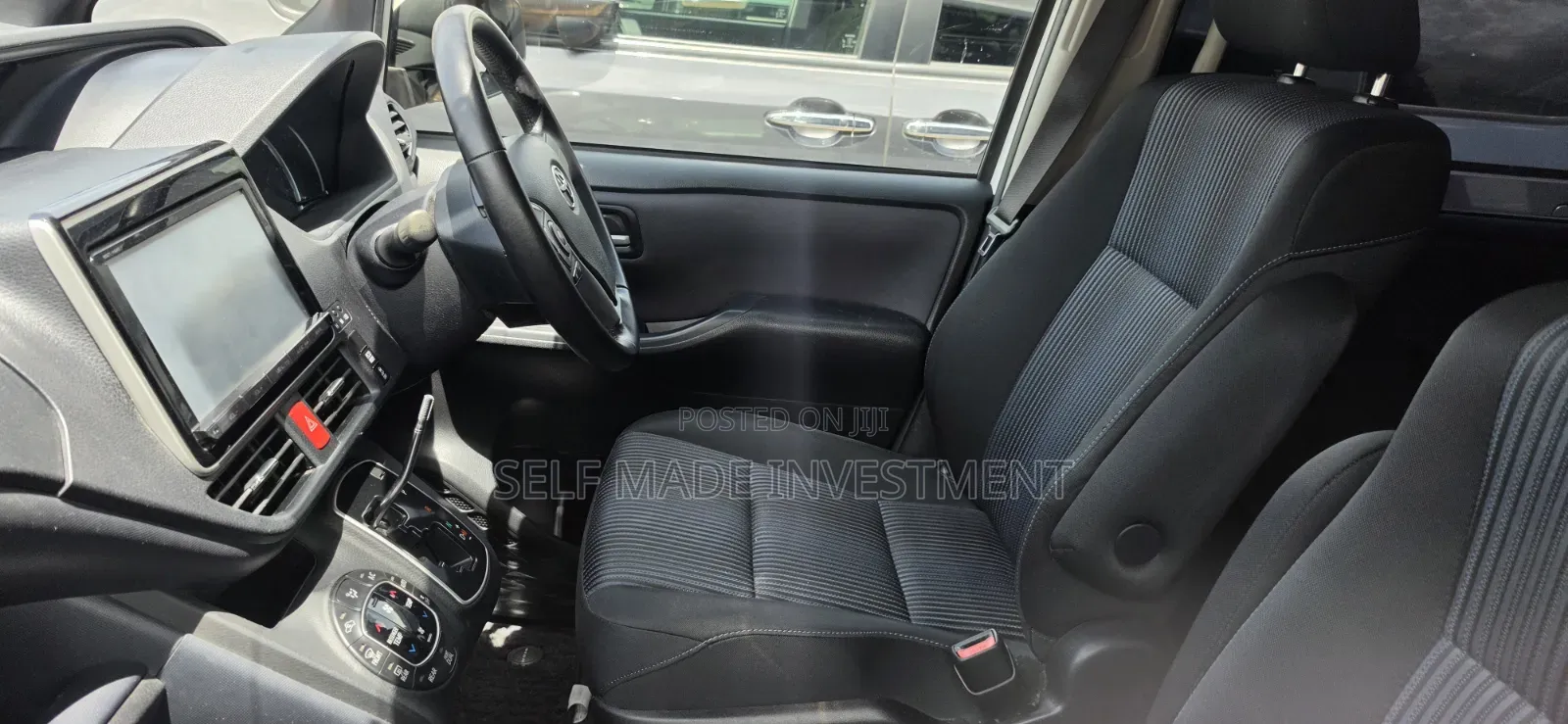 Toyota Noah 2016 White