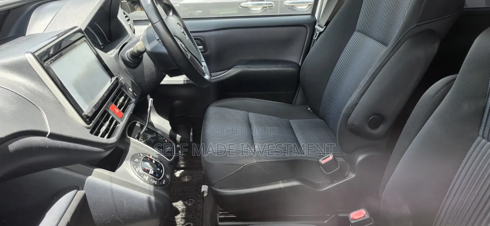 Toyota Noah 2016 White