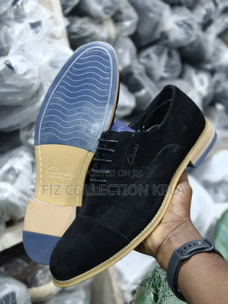 Clarks Gentle Lace Suede – Black Edition