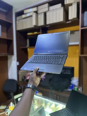 Laptop Dell Latitude 12 E7270 4GB Intel Core i5 SSD 128GB