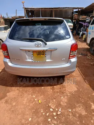 Toyota Nadia 2003 Silver