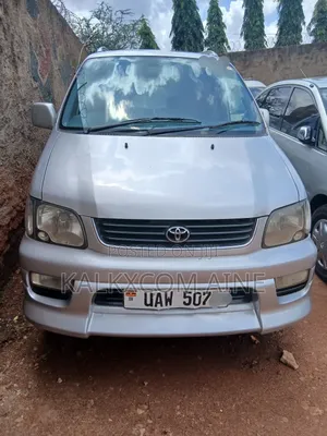 Toyota Noah 2003 Silver